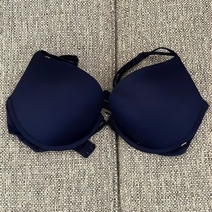 Victorias Secret Push Up Bra 32D